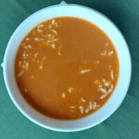 Pomidorowa z kluseczkami lanymi (dla dzieci)